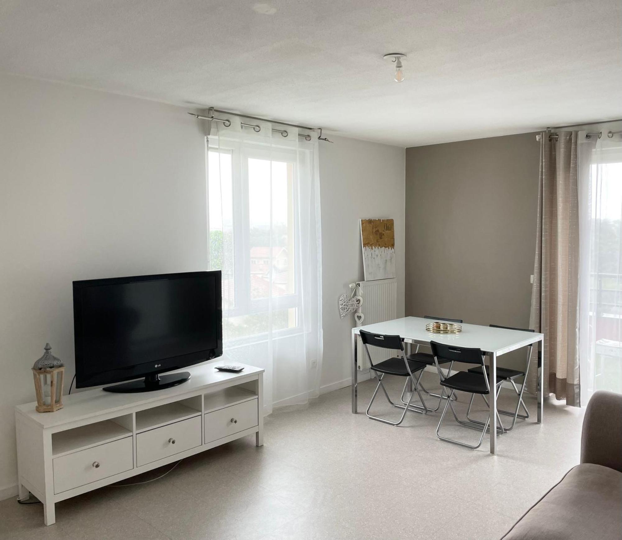 Grand T2 Spacieux Tres Calme Брон Екстериор снимка